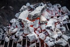 BlackSellig Steakhousekohle / Restaurant Holzkohle 10 Kg 7 BlackSellig Steakhousekohle / Restaurant Holzkohle 10 Kg -Barbecue Serien Geschäft Black Sellig Restaurant Kohle Glutbild