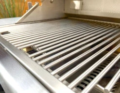 BULL Diablo - Gasgrill Mit Infrarot Backburner Und Rotisserie 14 BULL Diablo - Gasgrill Mit Infrarot Backburner Und Rotisserie -Barbecue Serien Geschäft Bull Diablo Grillstation Grillrost Detail 62648CEBU Stand