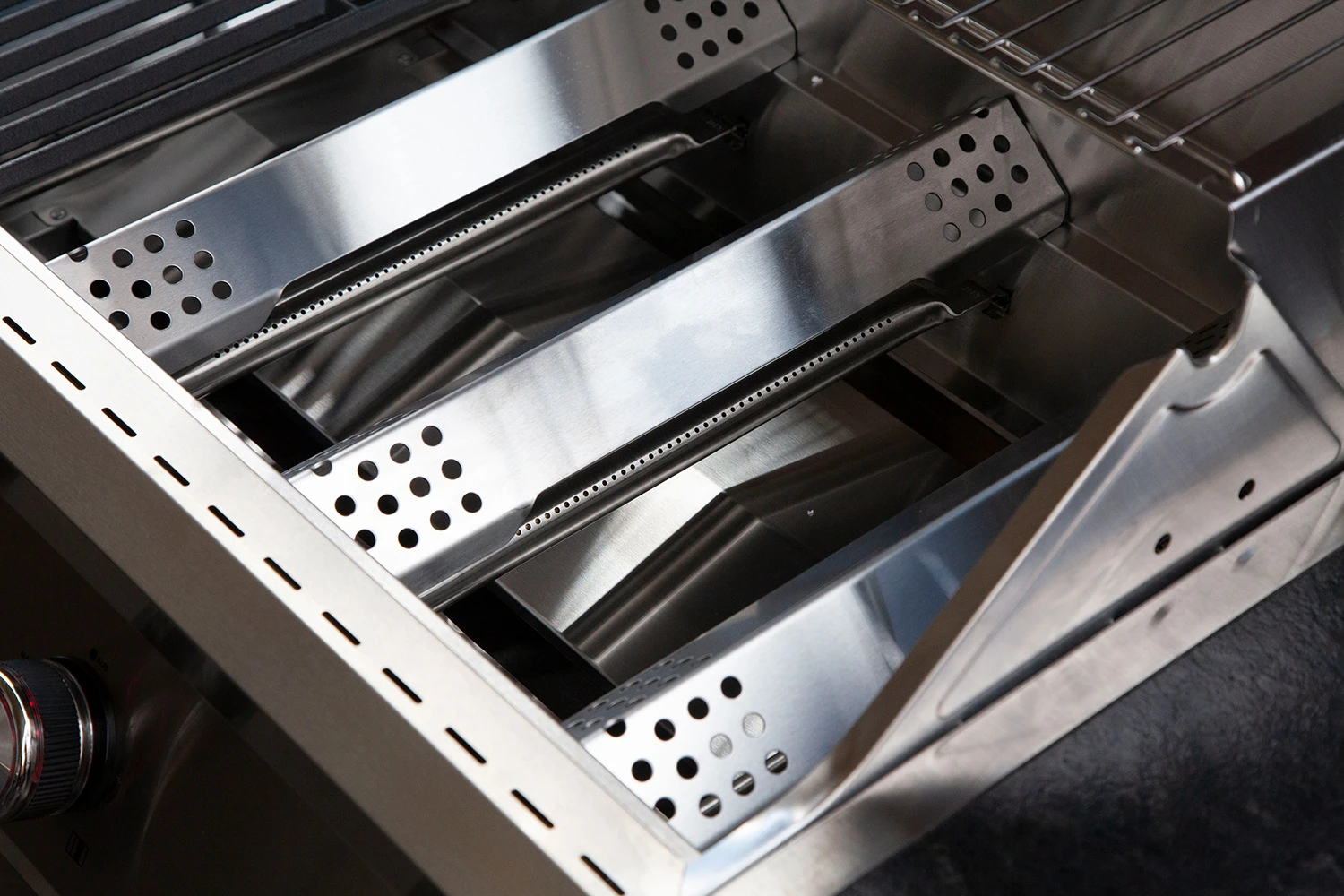 Grillfürst G591G 5-Brenner Einbaugrill - 1. FC Köln Edition - Gusseisenroste 9 Grillfürst G591G 5-Brenner Einbaugrill - 1. FC Köln Edition - Gusseisenroste – Bild 7