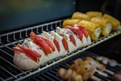 Grillfürst G520E 5-Brenner Gasgrill Mit Hochtemperaturbrenner, Heckbrenner Und Edelstahl Rosten - X-DEAL Inkl. Zubehörpaket 41 Grillfürst G520E 5-Brenner Gasgrill Mit Hochtemperaturbrenner, Heckbrenner Und Edelstahl Rosten - X-DEAL Inkl. Zubehörpaket -Barbecue Serien Geschäft Grillfuerst Gasgrill G520E Warmhalterost