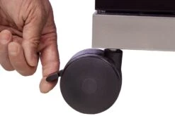 Grillfürst G620E 6-Brenner Gasgrill Mit Hochtemperaturbrenner, Heckbrenner Und Edelstahl Rosten - X-DEAL Inkl. Zubehörpaket 35 Grillfürst G620E 6-Brenner Gasgrill Mit Hochtemperaturbrenner, Heckbrenner Und Edelstahl Rosten - X-DEAL Inkl. Zubehörpaket -Barbecue Serien Geschäft Grillfuerst Gasgrill G620E Lenkrollen mit Feststellbremse