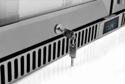 Napoleon Outdoor - Kühlschrank, 210 Liter, 2-türig Mit Doppelverglasung Und LED Beleuchtung - Wasserdicht Nach IP24 -Barbecue Serien Geschäft Napoleon Outdoor Kueche Kuehlschrank 2 tuerig Schloss