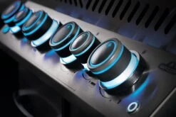 Napoleon Prestige 500 Gasgrill, Charcoal Grau - Mit Safety Glow - X-DEAL Inkl. Grillthermometer, Schneidebrett Und Windschild Für SIZZLE ZONE -Barbecue Serien Geschäft Napoleon Prestige 500 Safety Glow Drehreglerbeleuchtung 02