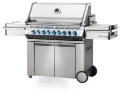 Napoleon Prestige Pro 665-3 Edelstahl Gasgrill Inkl. Drehspieß - Modell 2023 - SMART Deal Inkl. Grillfürst Grill Control Mit Companion Device Und Einstichthermometer 26 Napoleon Prestige Pro 665-3 Edelstahl Gasgrill Inkl. Drehspieß - Modell 2023 - SMART Deal Inkl. Grillfürst Grill Control Mit Companion Device Und Einstichthermometer -Barbecue Serien Geschäft Napoleon Prestige Pro 665 Edelstahl Gasgrill side