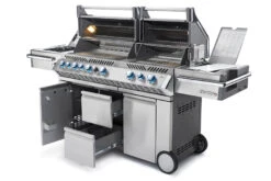 Napoleon Prestige Pro 825-3 Edelstahl Gasgrill Inkl. Drehspieß Und Bodenbeleuchtung - Modell 2023 - SMART Deal Inkl. Grillfürst Grill Control Mit Companion Device Und Einstichthermometer 28 Napoleon Prestige Pro 825-3 Edelstahl Gasgrill Inkl. Drehspieß Und Bodenbeleuchtung - Modell 2023 - SMART Deal Inkl. Grillfürst Grill Control Mit Companion Device Und Einstichthermometer -Barbecue Serien Geschäft Napoleon Prestige Pro 825 Gasgrill seitlich offen