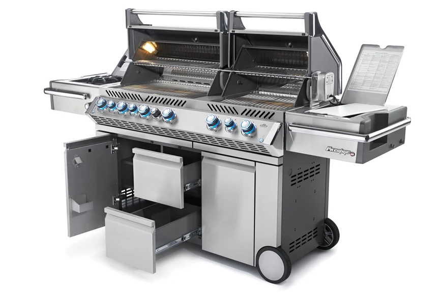 Napoleon Prestige Pro 825-3 Edelstahl Gasgrill Inkl. Drehspieß Und Bodenbeleuchtung - Modell 2023 - SMART Deal Inkl. Grillfürst Grill Control Mit Companion Device Und Einstichthermometer 9 Napoleon Prestige Pro 825-3 Edelstahl Gasgrill Inkl. Drehspieß Und Bodenbeleuchtung - Modell 2023 - SMART Deal Inkl. Grillfürst Grill Control Mit Companion Device Und Einstichthermometer – Bild 7