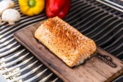 Napoleon Zedernholz Räucherbrett 7 Napoleon Zedernholz Räucherbrett -Barbecue Serien Geschäft Napoleon Raeucherplanken Zedernholz 2er set Fisch