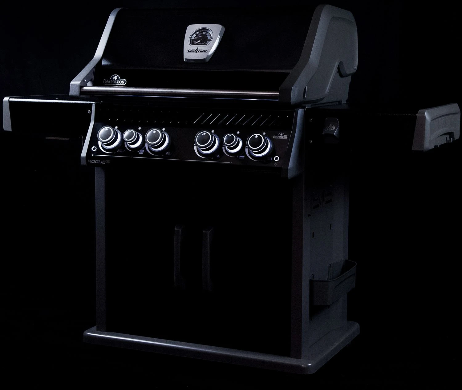Napoleon Rogue SE 525 Gasgrill - All-black - Grillfürst Edition Inkl. Abdeckhaube - SMART Deal Inkl. Grillfürst Grill Control - Modell 2022 8 Napoleon Rogue SE 525 Gasgrill - All-black - Grillfürst Edition Inkl. Abdeckhaube - SMART Deal Inkl. Grillfürst Grill Control - Modell 2022 – Bild 6