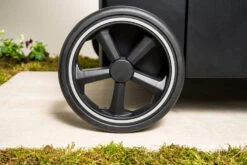 Outdoorchef Gas Kugelgrill Arosa 570 G Evo Black Style -Barbecue Serien Geschäft Outdoorchef Arosa Gas Kugelgrill 570G EVO Black Style Laufraeder