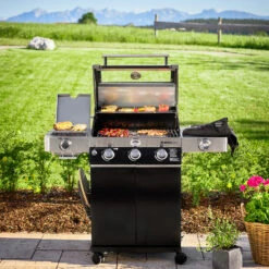 Rösle Gasgrill Videro G3-S VARIO+ Schwarz - Modell 2023 - X-DEAL Inkl. Abdeckhaube Und Grillplatte -Barbecue Serien Geschäft Roesle Gasgrill Videro G3 S Mood