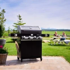 Rösle Gasgrill BBQ-Station Videro G4-S Vario+ Nero Schwarz - Modell 2023 - SMART Deal Inkl. Grillfürst Grill Control 28 Rösle Gasgrill BBQ-Station Videro G4-S Vario+ Nero Schwarz - Modell 2023 - SMART Deal Inkl. Grillfürst Grill Control -Barbecue Serien Geschäft Roesle Videro G4 S Vario NERO matt schwarz Vario Halter