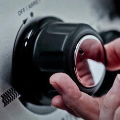 Broil King Crown 310 Gasgrill - Modell 2023 -Barbecue Serien Geschäft broil king crown 310 drehregler 864052